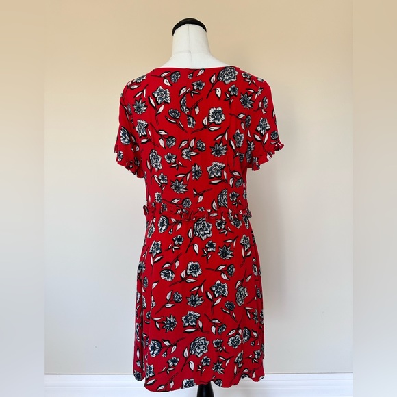 MINKPINK Short Sleeve Red Floral Mini Dress - Ruffle Details - Size M AU - Picture 3 of 5